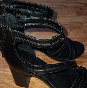 Vera Wang High Heels